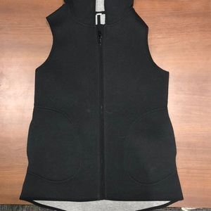 Lululemon reversible vest